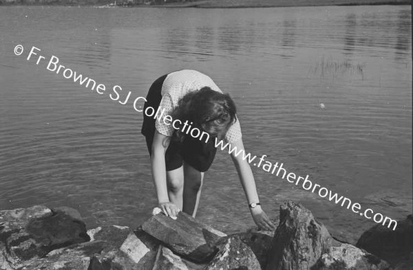 LOUGH DERG CLARE LILLIS MRS FRANK LILLES & PATRICIA SELF BY SHORE